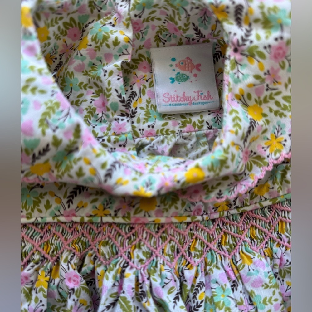 Stitchy Fish Floral Top Size 6 Months - Picture 2 of 5